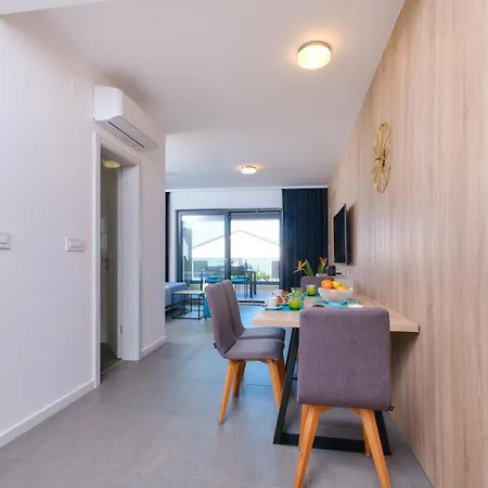 House Torre * מאלי לוסיניי